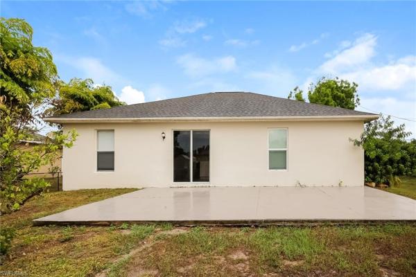Mirror Lakes, 215 Manasota St, Fort Myers, Florida 33913, image 1
