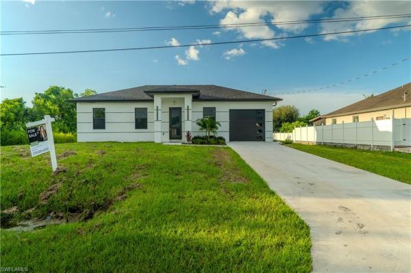 Lehigh Acres, 4012 W 11th St, Lehigh Acres, Florida 33971, image 1