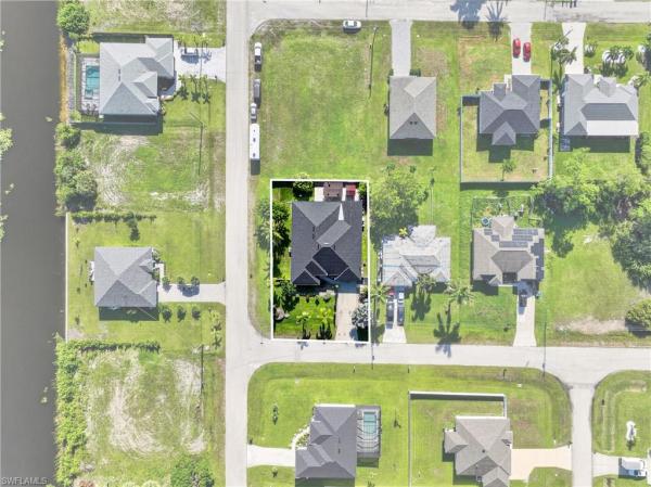 Cape Coral Residential, 527 27th Ave, Cape Coral, Florida 33993, image 2