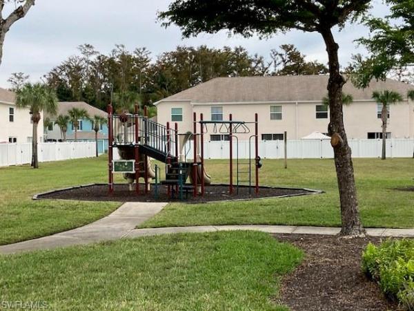 Forest Lake Townhomes, 3604 Cedar Oak Dr #103, Fort Myers, Florida 33916, image 2