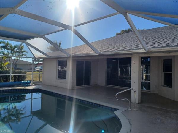 Cape Coral Residential, 703 Santa Barbara Pl, Cape Coral, Florida 33991, image 2