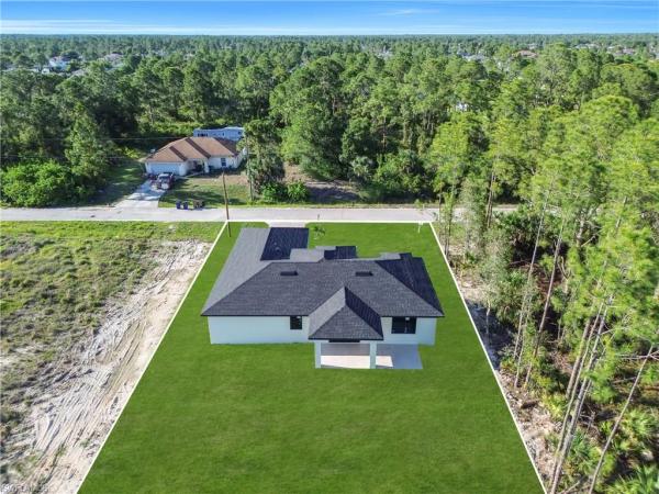 Lehigh Acres, 2813 W 40th St, Lehigh Acres, Florida 33971, image 1
