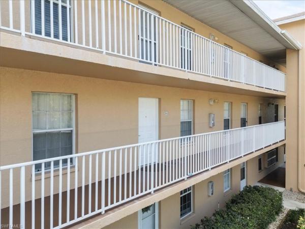 9660 Victoria Ln #206, Naples, Florida 34109, image 2
