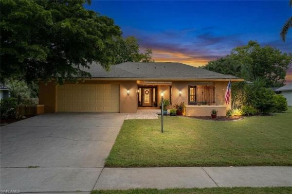 Lochmoor, 4230 Glasgow Ct, North Fort Myers, Florida 33903, image 1