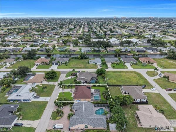 Cape Coral Residential, 3818 6th Pl, Cape Coral, Florida 33914, image 2