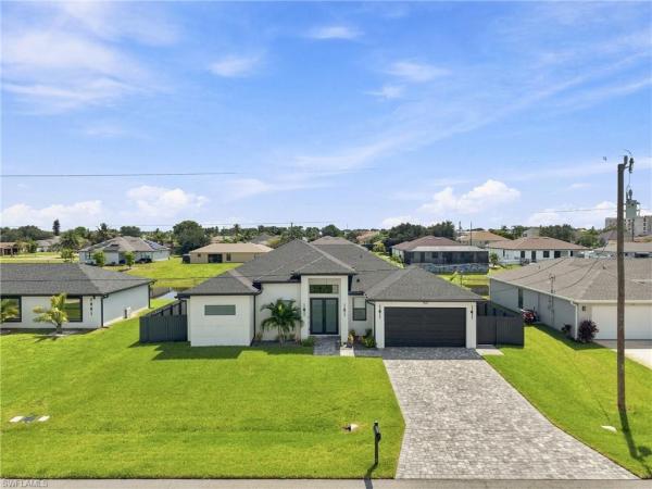 Cape Coral Residential, 927 13th Pl, Cape Coral, Florida 33909, image 2