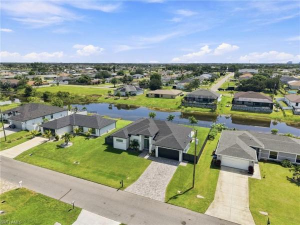 Cape Coral Residential, 927 13th Pl, Cape Coral, Florida 33909, image 1