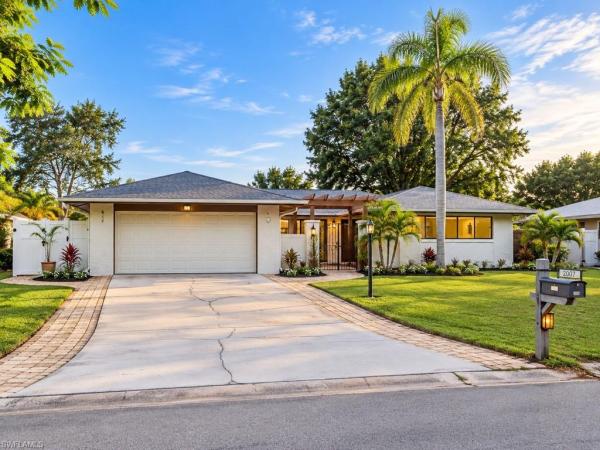 Sunset Cove, 5687 E Eichen Cir, Fort Myers, Florida 33919, image 1