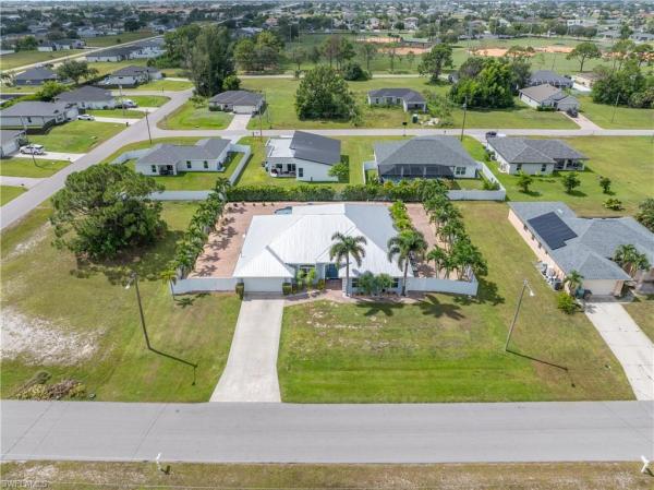 Cape Coral Residential, 1620 12th St, Cape Coral, Florida 33993, image 3