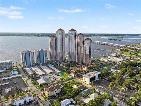 High Point Place, 2090 1st St #E2505, Fort Myers, Florida 33901, image 3