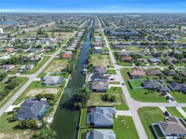 Cape Coral Residential, 2127 17th Pl, Cape Coral, Florida 33991, image 2