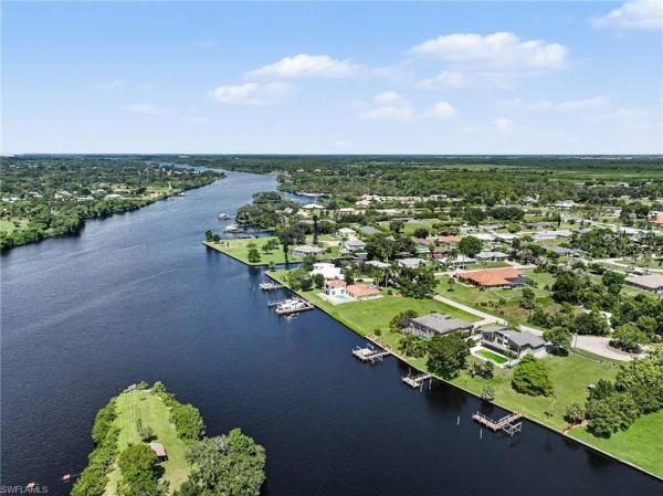 Villa River Estates, 18071 Traverse Dr, Alva, Florida 33920, image 1