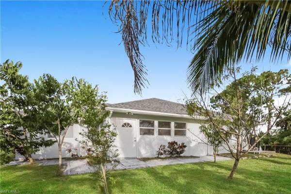 Twin Lakes Estates, 180 S Thornton Ave, Lehigh Acres, Florida 33974, image 1