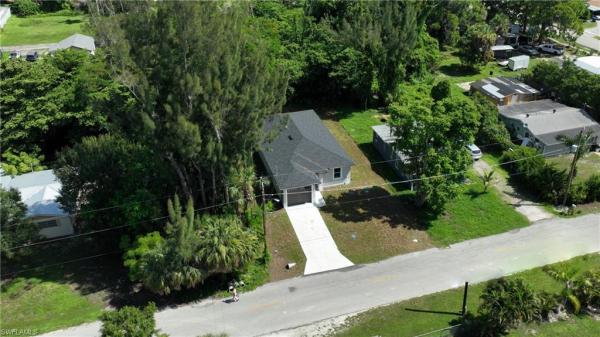 2323 Unity Ave, Fort Myers, Florida 33901, image 2