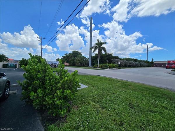 1617 26th St #202, Cape Coral, Florida 33904, image 1