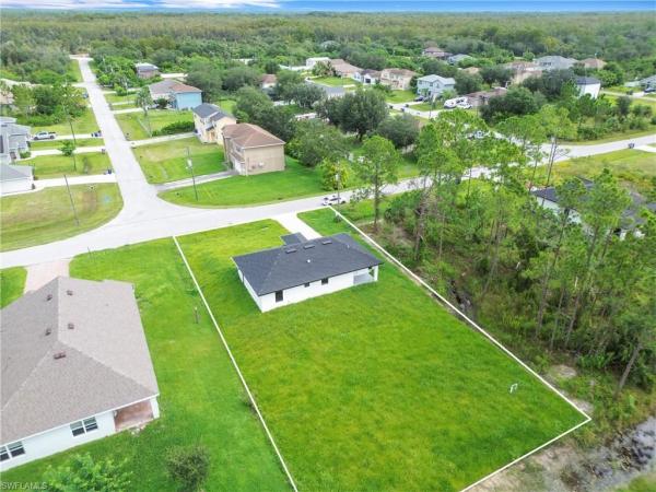 Lehigh Acres, 457 Woodman Dr, Lehigh Acres, Florida 33972, image 1