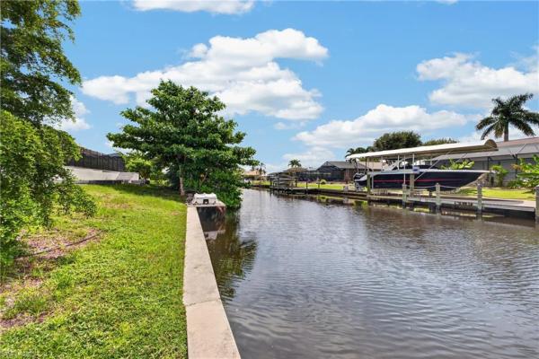 Shorehaven Estates, 1882 Coral Point Dr, Cape Coral, Florida 33990, image 1