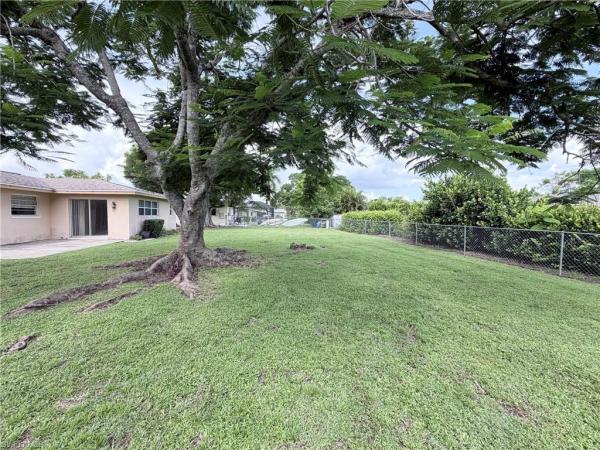 Cypress Lake Country Club Estates, 1609 Hermitage Rd, Fort Myers, Florida 33919, image 1
