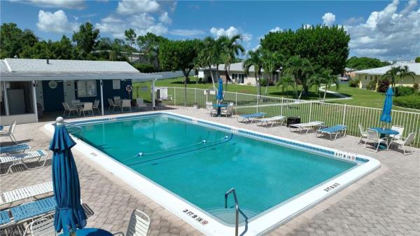 Fort Myers Residential, 8524 Dominican Ct, Fort Myers, Florida 33907, image 2