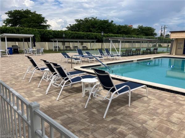 Cypress Lake Gardens, 116 Gledhill Ct, Fort Myers, Florida 33919, image 2