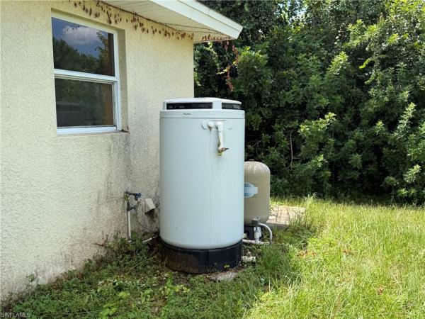 367 Peerless St, Lehigh Acres, Florida 33974, image 1