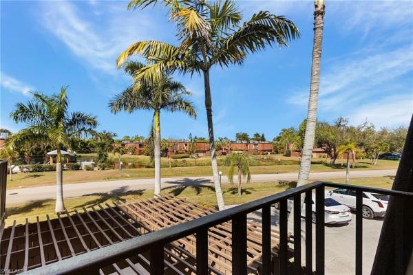 Parkwoods, 5590 Woodrose Ct #4, Fort Myers, Florida 33907, image 3