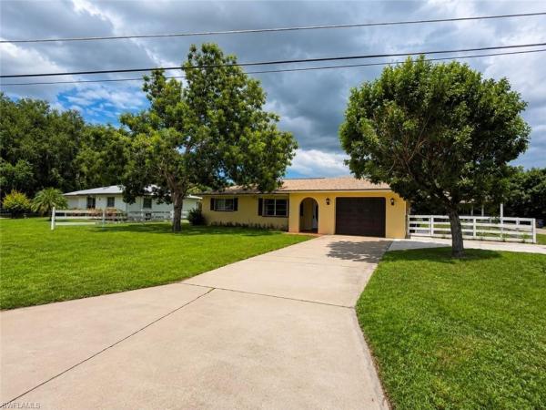 Byrd's Circle, 1798 Marilyn Dr, North Fort Myers, Florida 33917, image 1