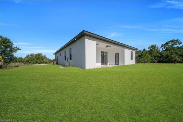 Lehigh Acres, 1717 Roosevelt Ave, Lehigh Acres, Florida 33972, image 1