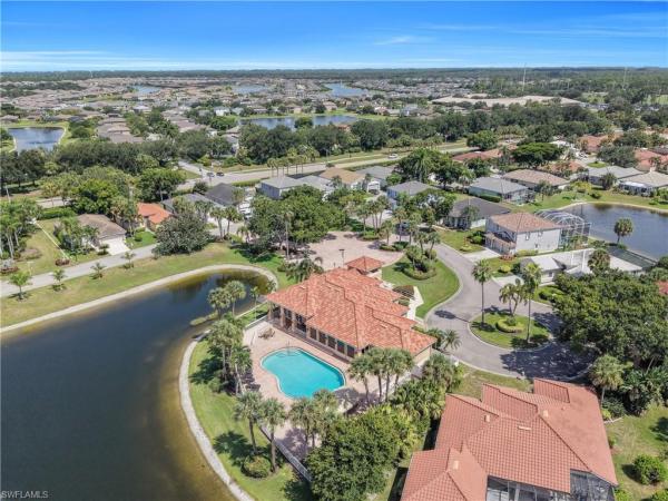 Silverlakes, 11142 Lakeland Cir, Fort Myers, Florida 33913, image 2