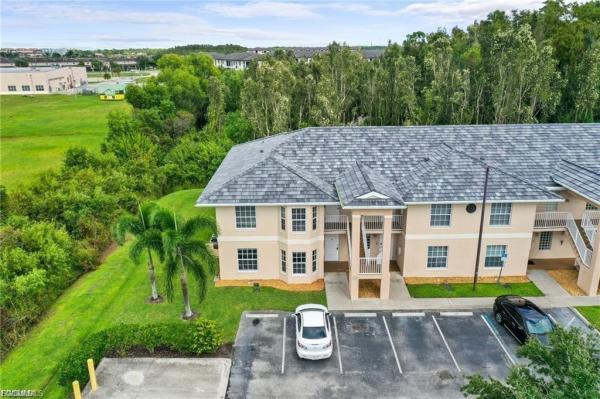 8312 Bernwood Cove Loop #1008, Fort Myers, Florida 33966, image 2