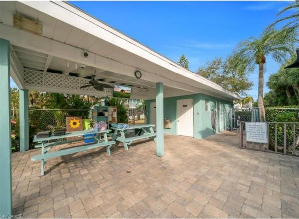 8071 Country Rd #206, Fort Myers, Florida 33919, image 2