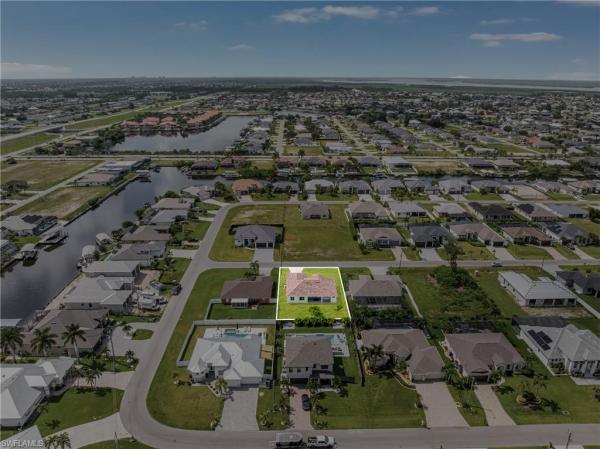 3305 1st Ter, Cape Coral, Florida 33993, image 1