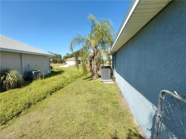 Cape Coral Residential, 2013 13th Pl, Cape Coral, Florida 33909, image 1