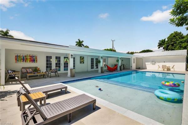 Valencia Terrace, 1331 Almeria Ave, Fort Myers, Florida 33901, image 2