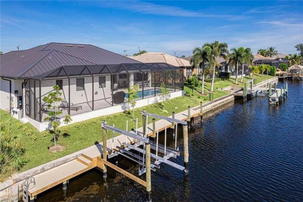 Cape Coral Residential, 2802 Gleason Pkwy, Cape Coral, Florida 33914, image 2