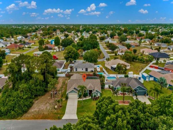 Lehigh Acres, 1623 Covington Meadows Cir, Lehigh Acres, Florida 33936, image 2