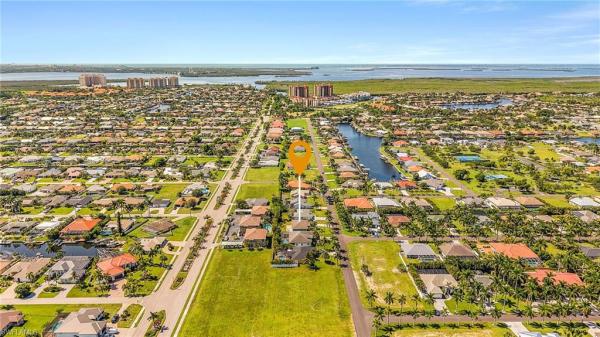 Cape Coral Residential, 5215 16th Pl, Cape Coral, Florida 33914, image 2