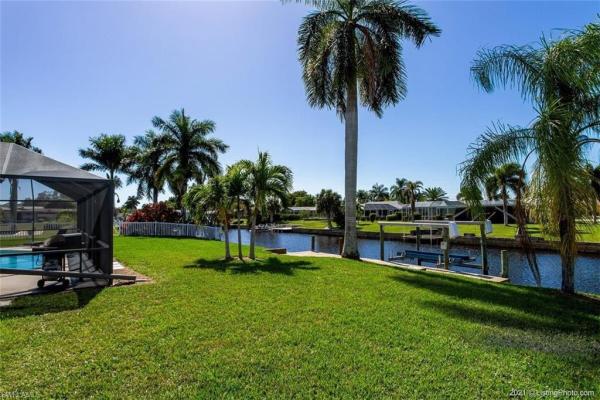 Yacht Club, 1408 Wellington Ct, Cape Coral, Florida 33904, image 3