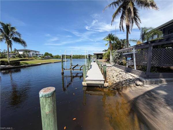 Pirates Cove, 27189 Gasparilla Dr, Bonita Springs, Florida 34135, image 2