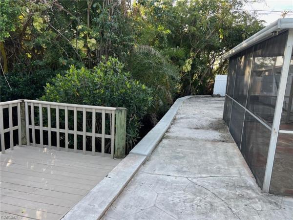 Holeusa Estates, 56 Cardinal Dr, North Fort Myers, Florida 33917, image 2