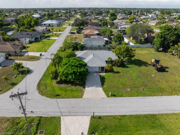 Cape Coral Residential, 410 2nd St, Cape Coral, Florida 33990, image 2