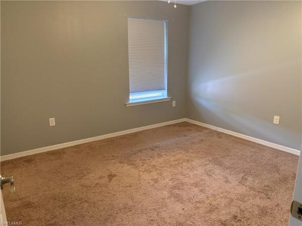 Lindsford, 3272 Royal Gardens Ave, Fort Myers, Florida 33916, image 2
