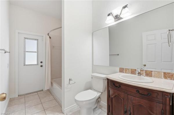 Pinewood Lakes, 13170 Parkline Dr, Fort Myers, Florida 33913, image 3