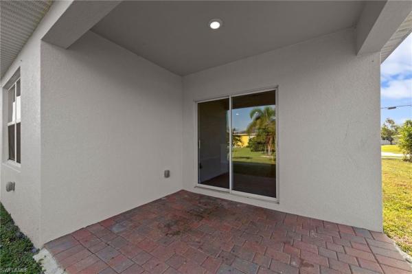 Cape Coral Residential, 332 29th Ave, Cape Coral, Florida 33991, image 3