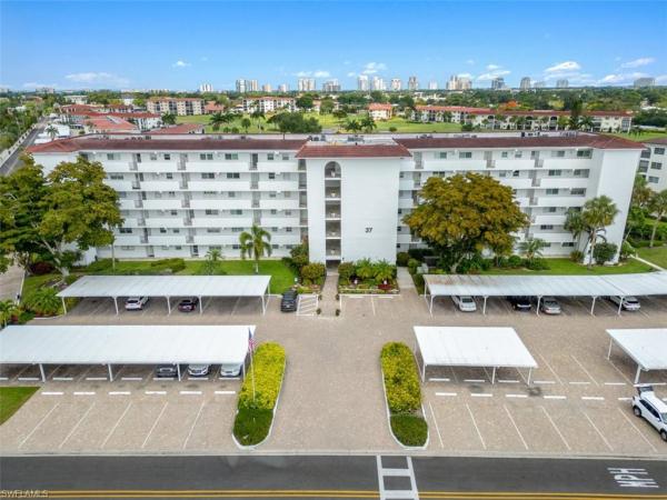 High Point Country Club, 37 E High Point Cir #208, Naples, Florida 34103, image 1