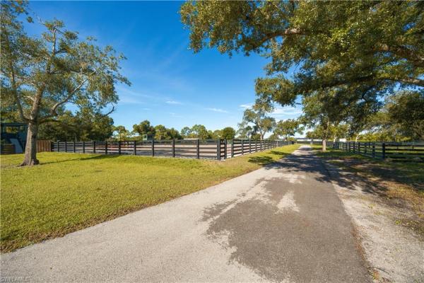 21531 N River Rd, Alva, Florida 33920, image 1