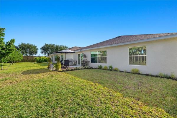 Oakview, 3813 Treasure Oak Way, Fort Myers, Florida 33905, image 2
