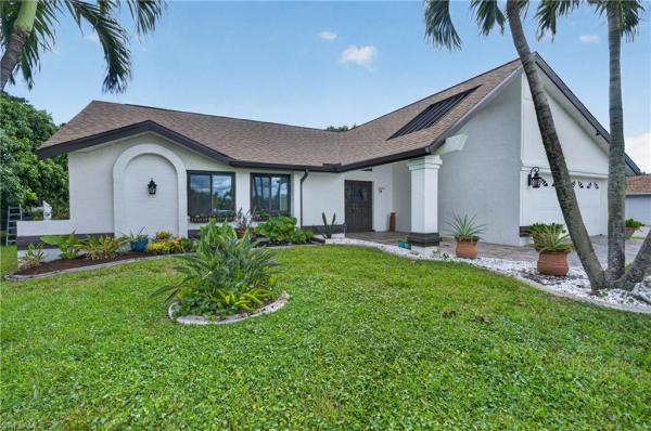 Cape Coral Residential, 304 29th Ter, Cape Coral, Florida 33904, image 1