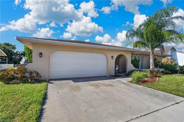 Cape Coral Residential, 2112 11th St, Cape Coral, Florida 33990, image 2