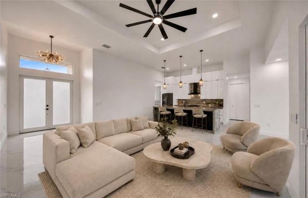 Cape Coral Residential, 427 21st Ter, Cape Coral, Florida 33991, image 2